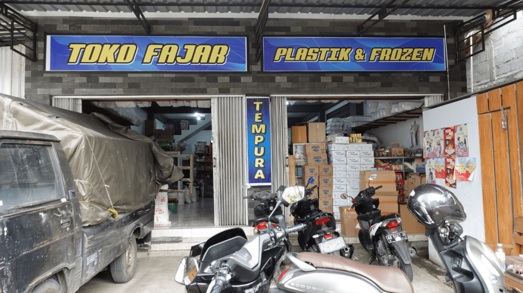 Toko Fajar Frozenfood dan Plastik Sanden, Bantul, Yogyakarta