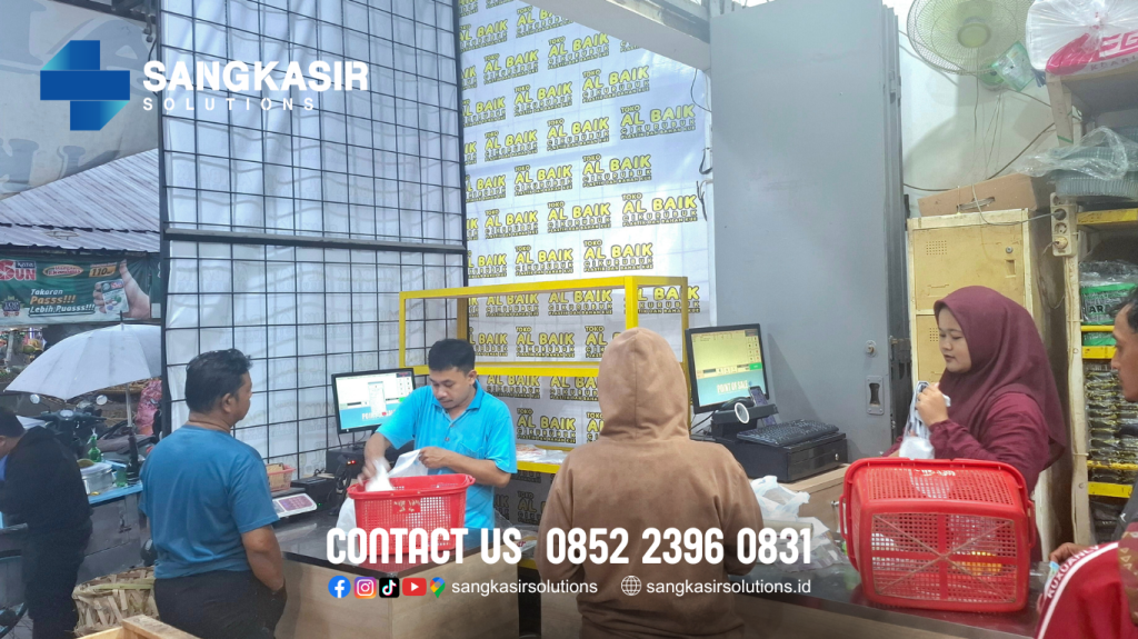 Penggunaan Komputer Kasir di Toko Plastik dan Bahan Kue Albaik Pasar Cikurubuk, Tasikmalaya.
Tersedia Program Kasir Repstart System untuk solusi kasir Toko Plastik dan Bahan Kue Anda