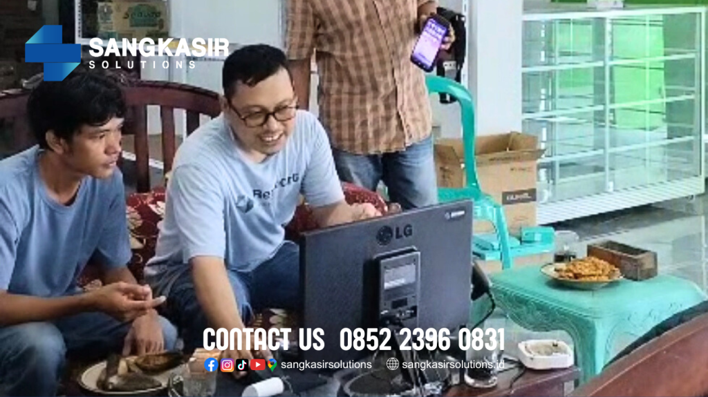 Sangkasir Solutions Training Program Komputer Kasir Repstart System di Toko Putra Sulung Jaya Jatitujuh Majalengka. Paket komputer kasir untuk Toko ini diantaranya: Komputer 1 set, Program Kasir Repstart System, Printer Struk Thermal 58mm, Barcode Scanner.