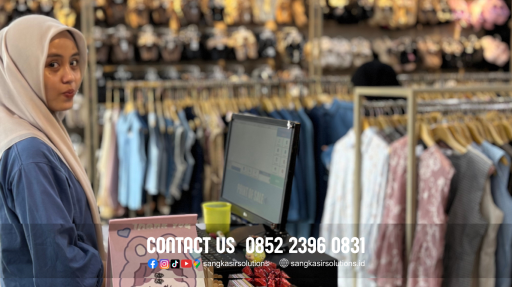 Kasir di Toko Pakaian Elsa Fashion Jl. Kaliurang Sleman Jogjakarta